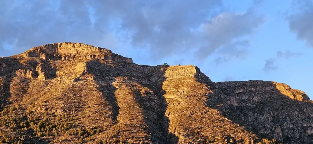 2025 01 11 – Tavernes de la Valldigna – Les Creus, Serra de Corbera y senda dels Amoladors